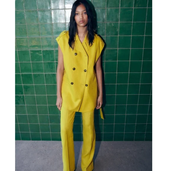 ❌️SOLD❌️ZARA DOUBLE BREASTED LINEN VEST SIZE L - Picture 1 of 5